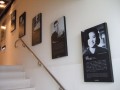 高雄市電影圖書館-樓梯間訴說著影視明星的小故事照片